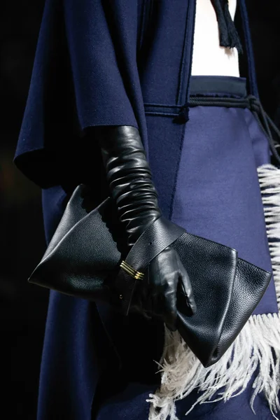Look 54